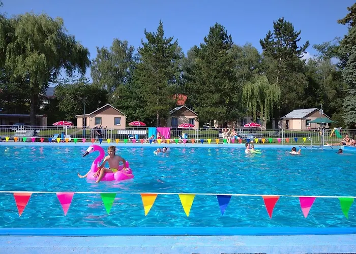Pool Roznov
